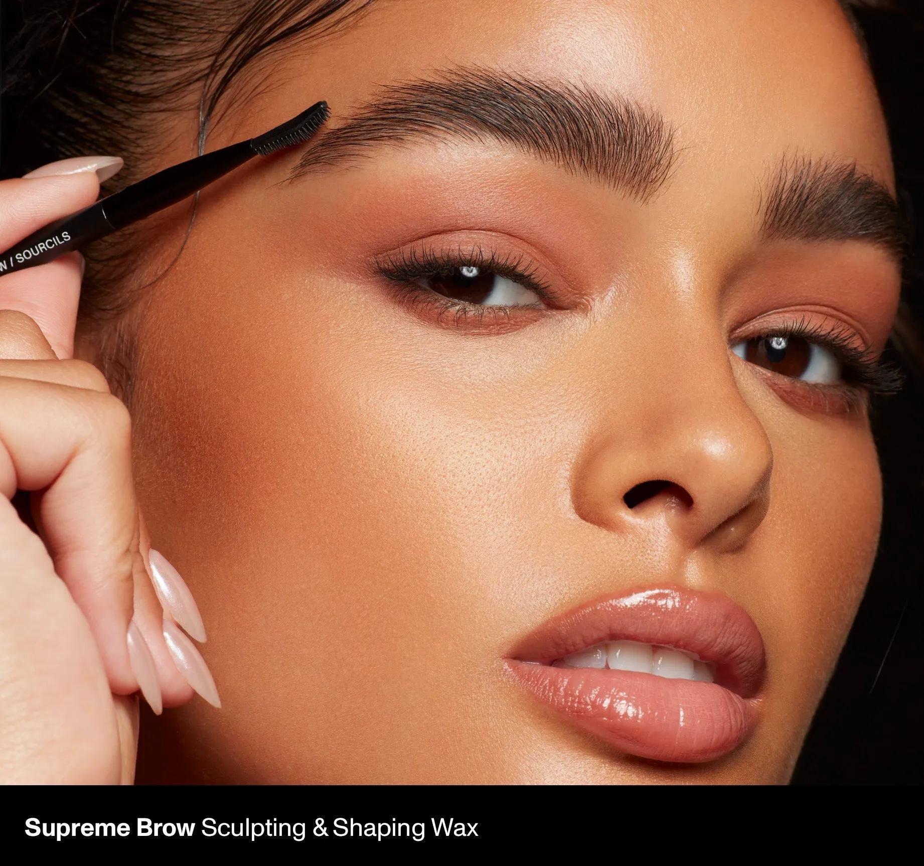 Supreme Brow Sculpting And Shaping Wax - Latte
